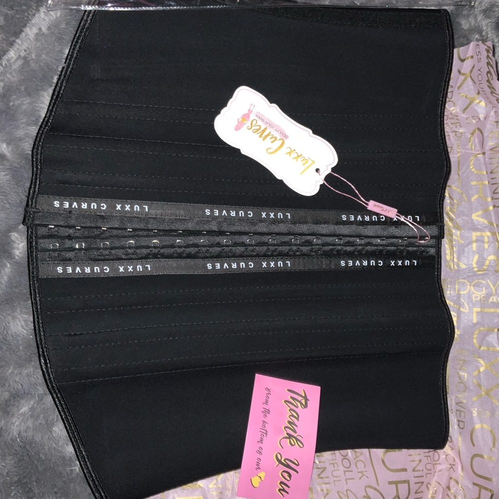 Luxx Curves hourglass waist trainer